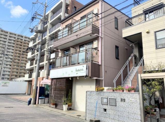川西市中央町