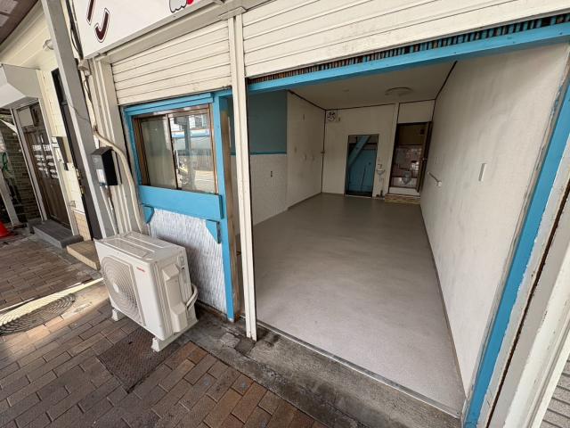 神戸市中央区楠町1