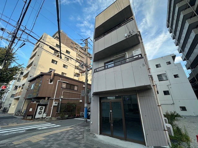 神戸市兵庫区三川口町3