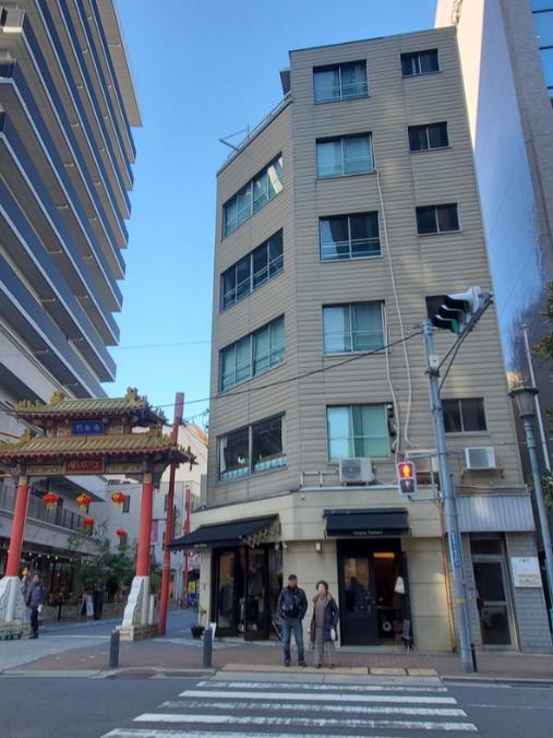 神戸市中央区栄町通１